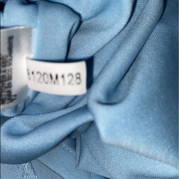 Tahari by Arthur S. Levine Women's Sleevless V-Neck Crepe - Picture 15 of 16